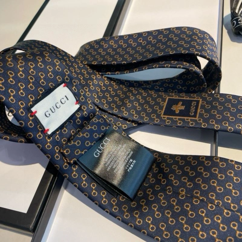 ComfortFit Gucci Neckties 268888