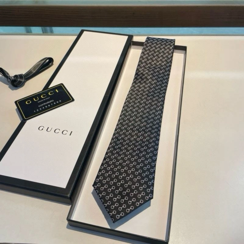 Gucci Neckties UrbanChic 268887