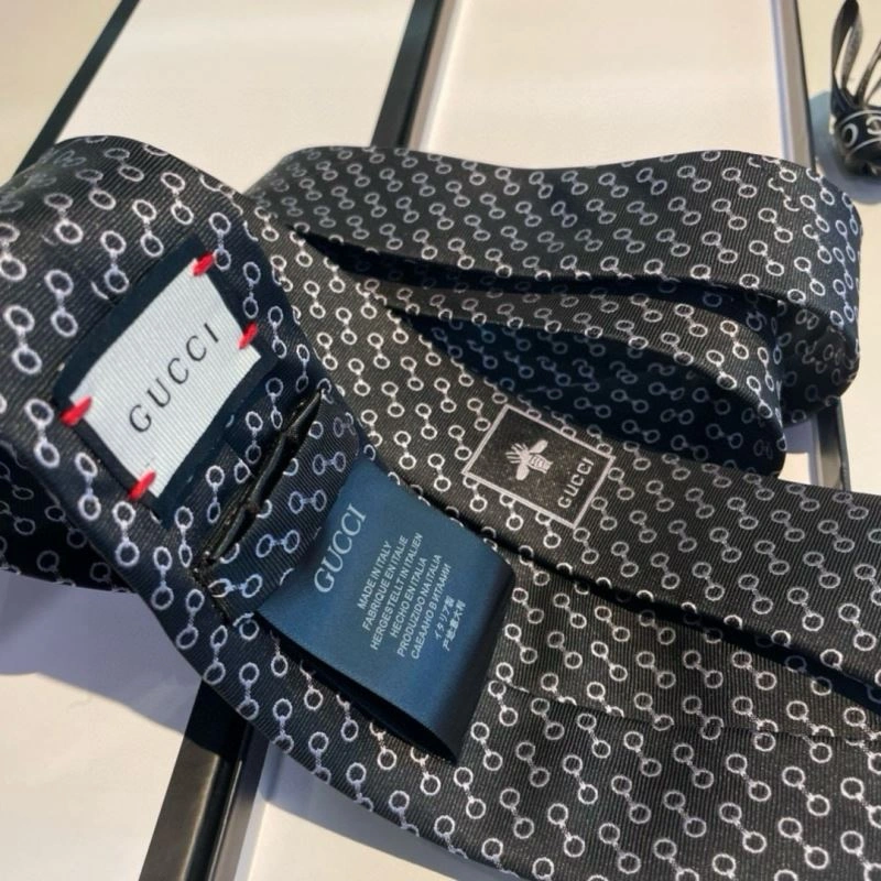 Gucci Neckties UrbanChic 268887
