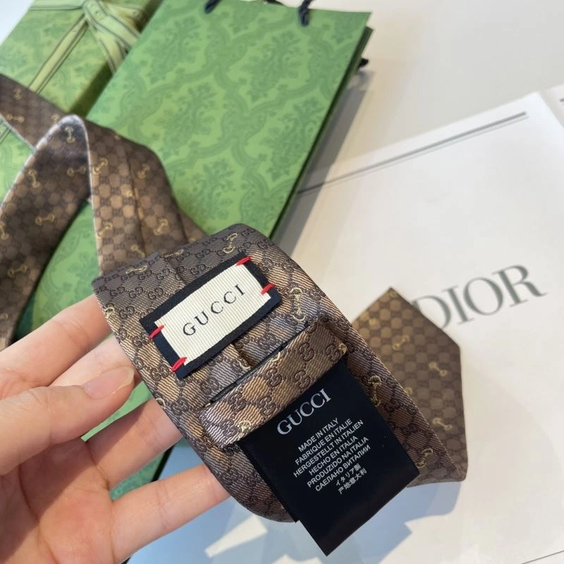 Gucci Neckties Flexible 268877