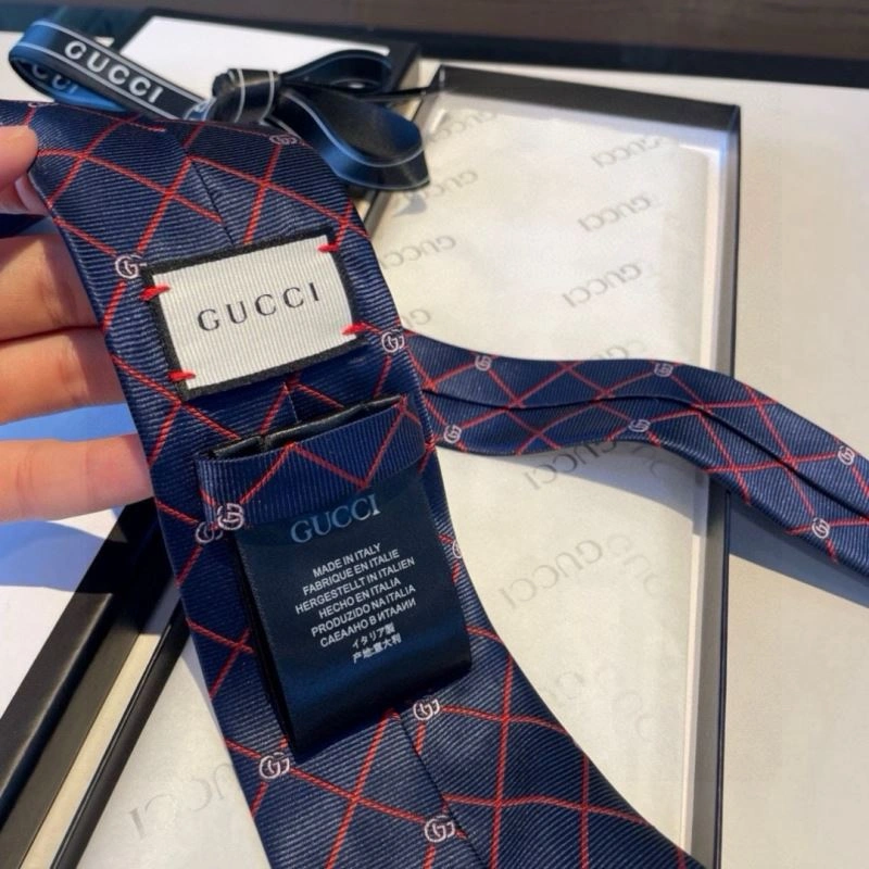 EyeCatching Gucci Neckties 268855