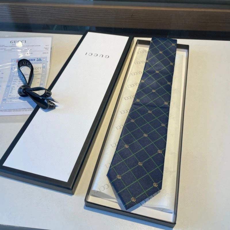 Gucci Neckties Versatile 268871