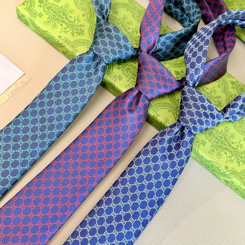 Gucci Neckties Unisex 268874