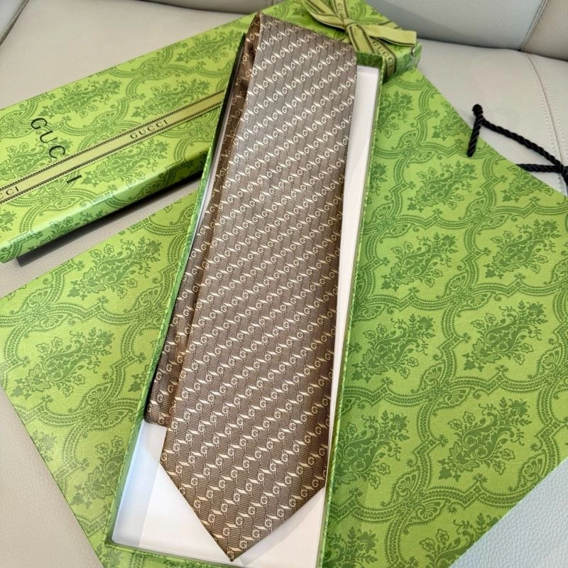 Gucci Neckties UrbanChic 268854