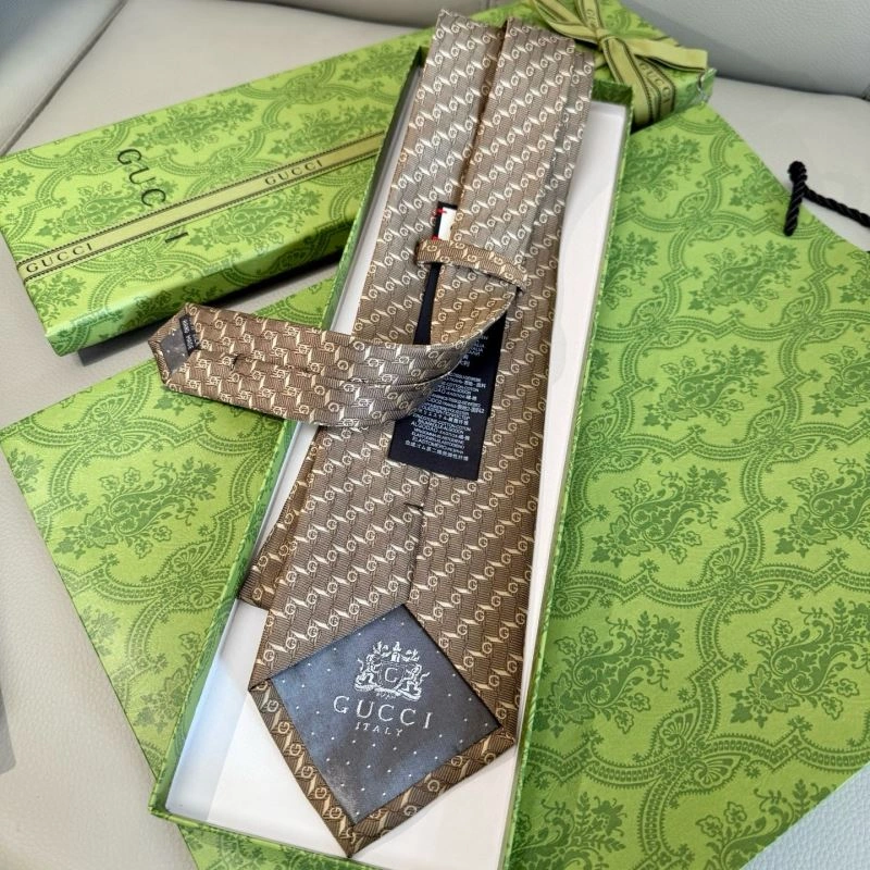 Gucci Neckties UrbanChic 268854