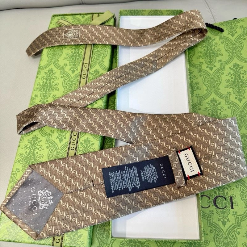 Gucci Neckties UrbanChic 268854