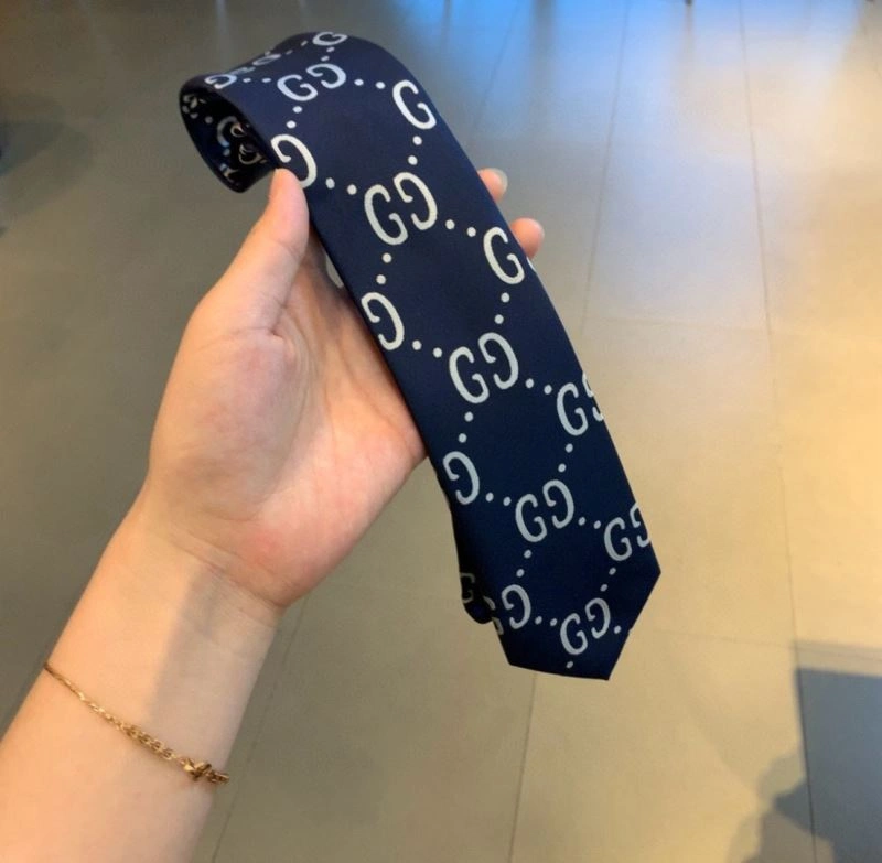 Gucci Neckties Minimalist 268824