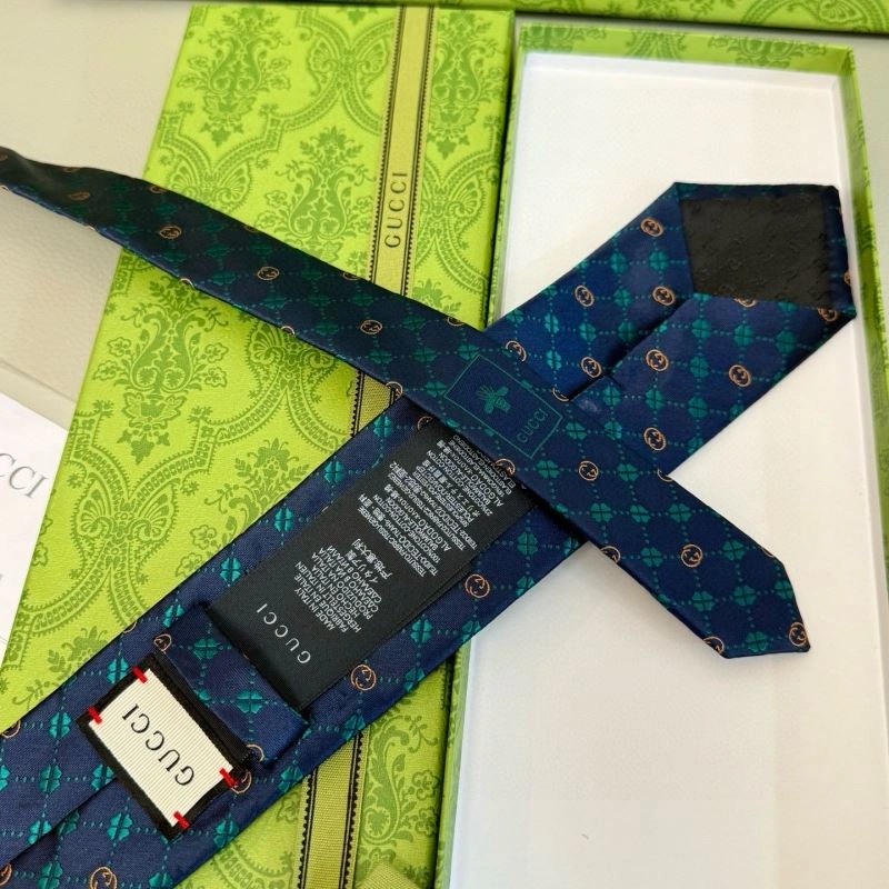 Gucci Neckties Breathable 268821