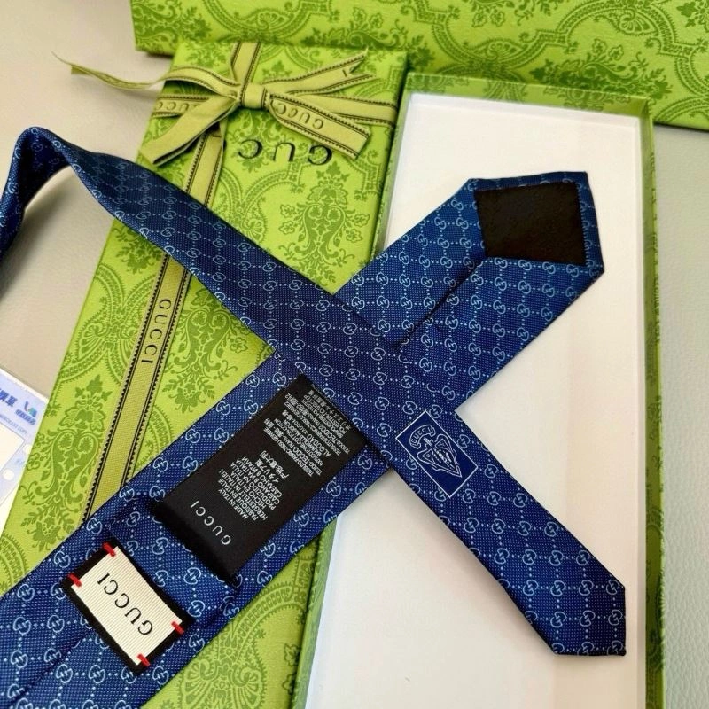 Gucci Neckties SmoothTexture 268832