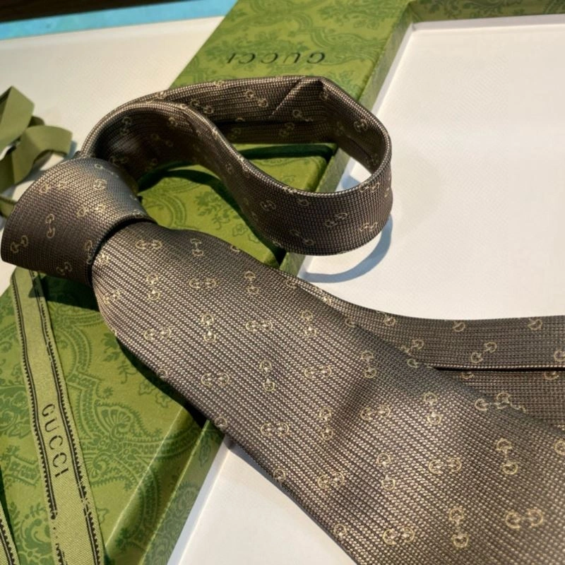 Gucci Neckties Snug 268808