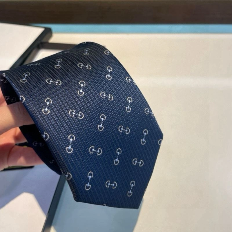 Gucci Neckties Snug 268808
