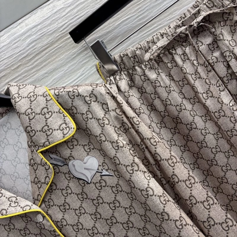 Efficient Gucci Nightwear 124933