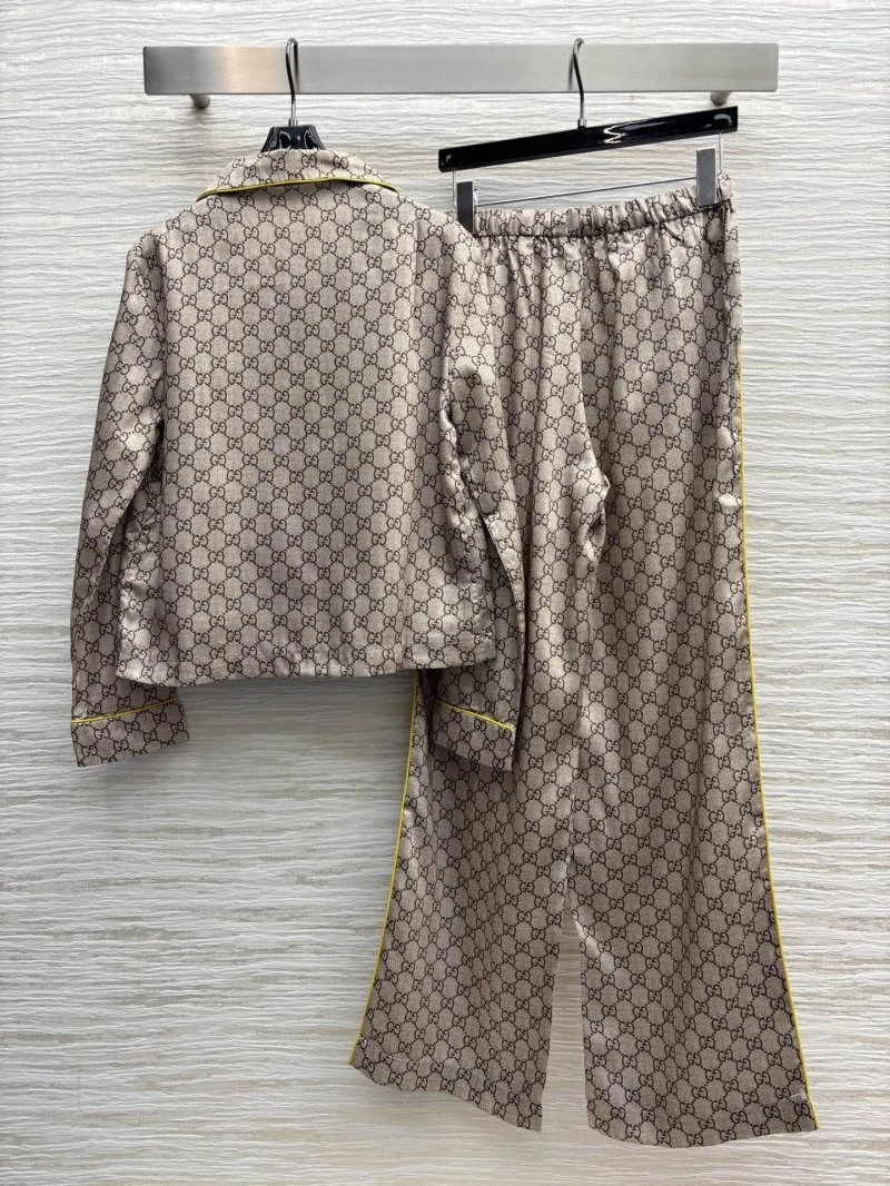 Efficient Gucci Nightwear 124933