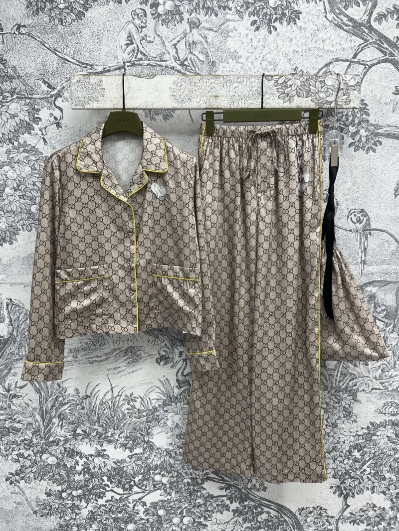 Gucci Nightwear Cozy 124426