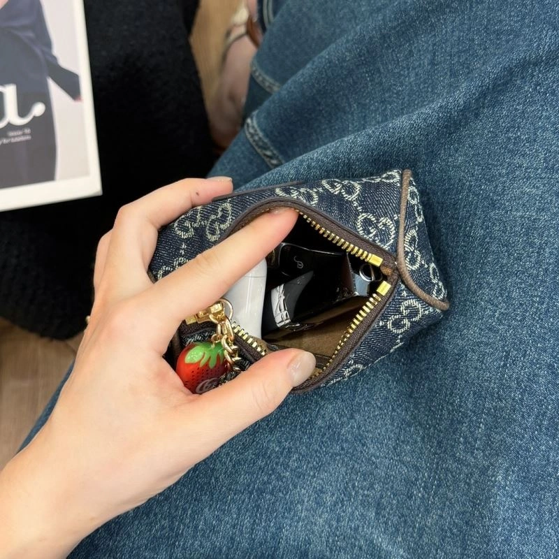 Minimalist Gucci Ornaments 270251