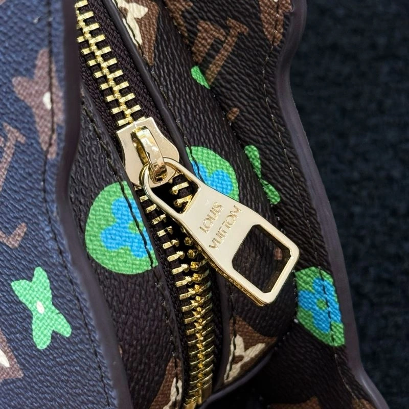 Gucci Ornaments Fashionable 269464