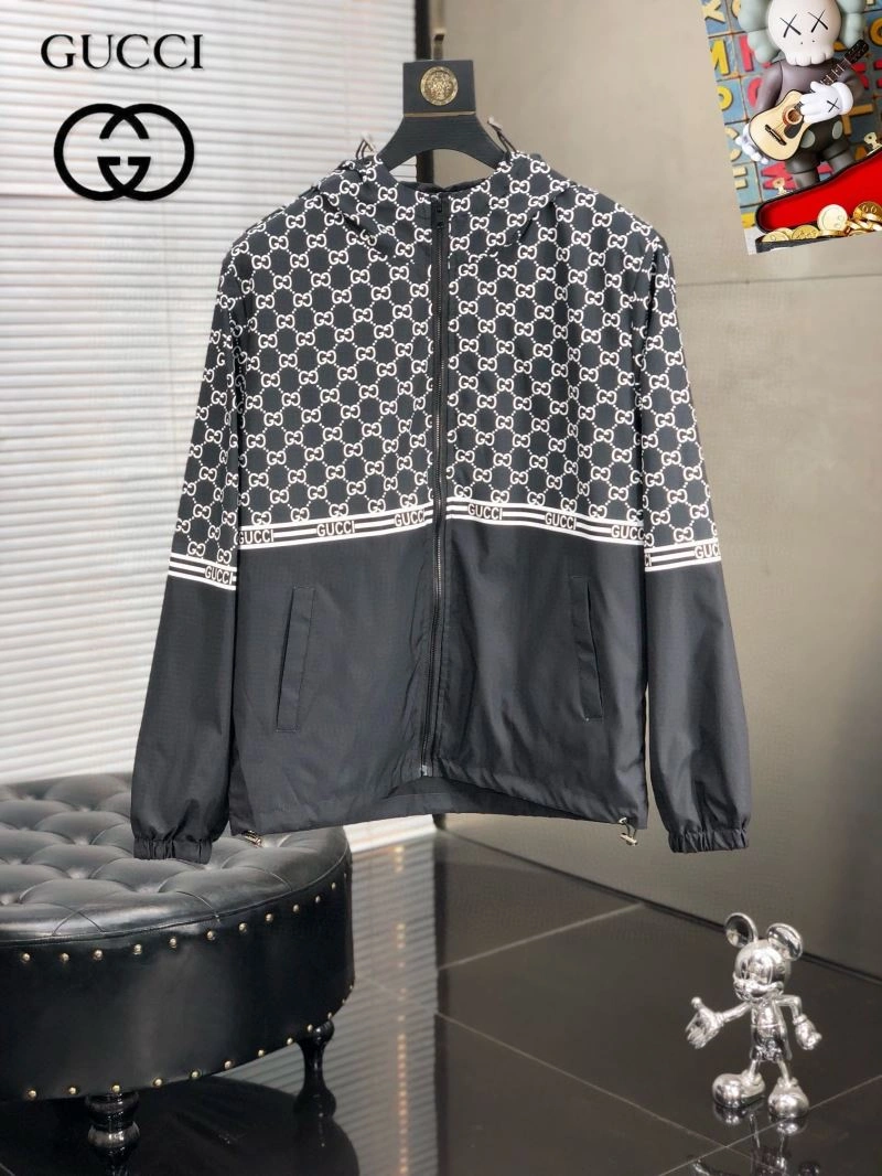 Gucci Outwear Effortless 125067
