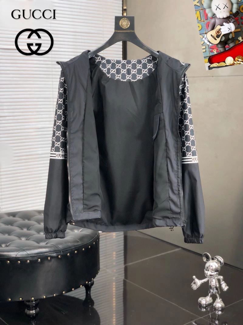 Gucci Outwear Effortless 125067