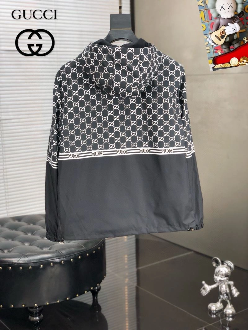 Gucci Outwear Effortless 125067