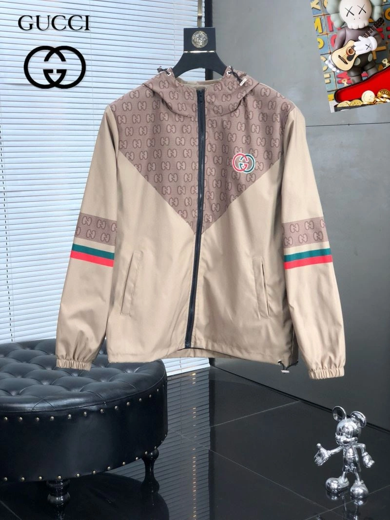 Sporty Gucci Outwear 125062