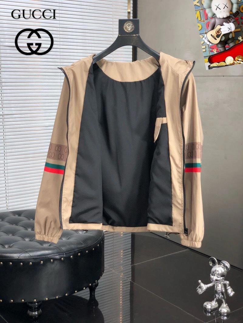 Sporty Gucci Outwear 125062
