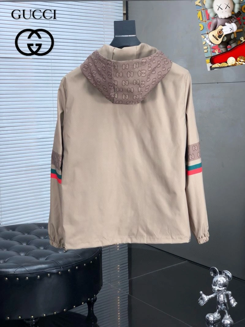 Sporty Gucci Outwear 125062