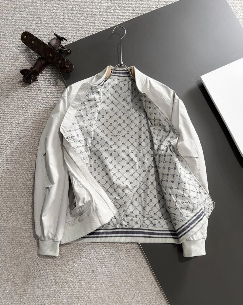 WellDesigned Gucci Outwear 128573