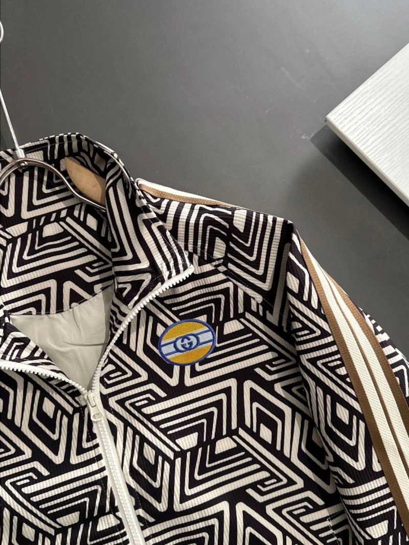 SmoothTexture Gucci Outwear 128572
