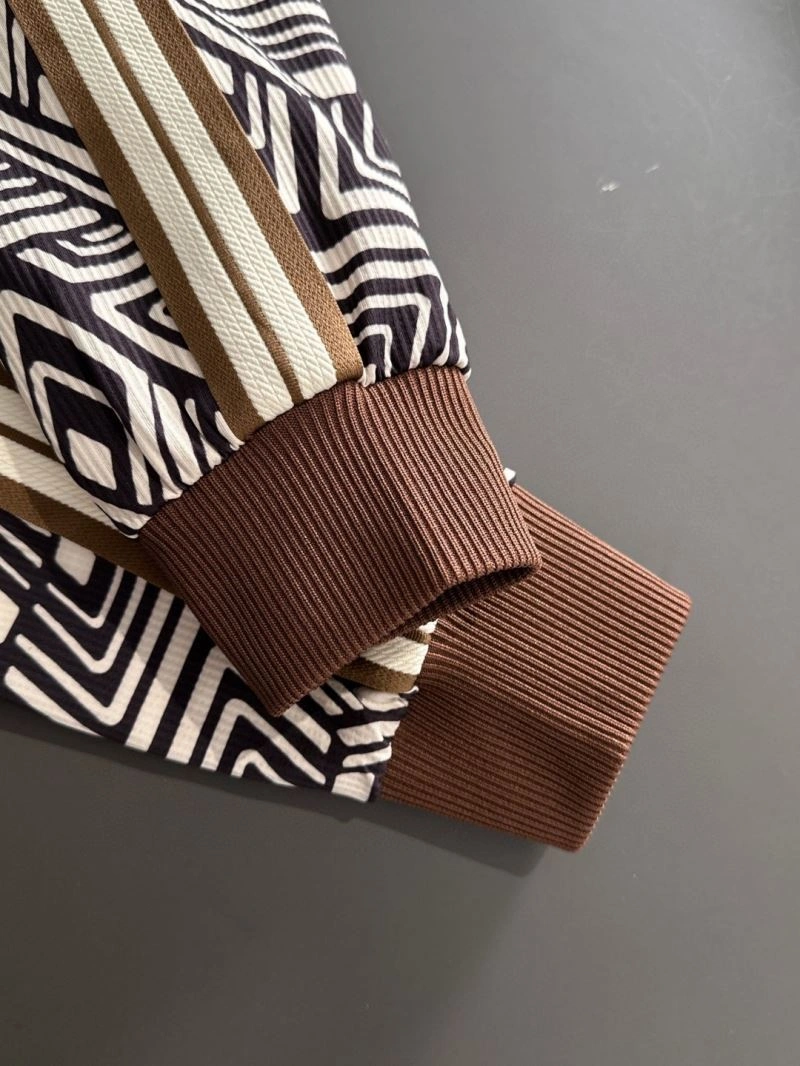 SmoothTexture Gucci Outwear 128572