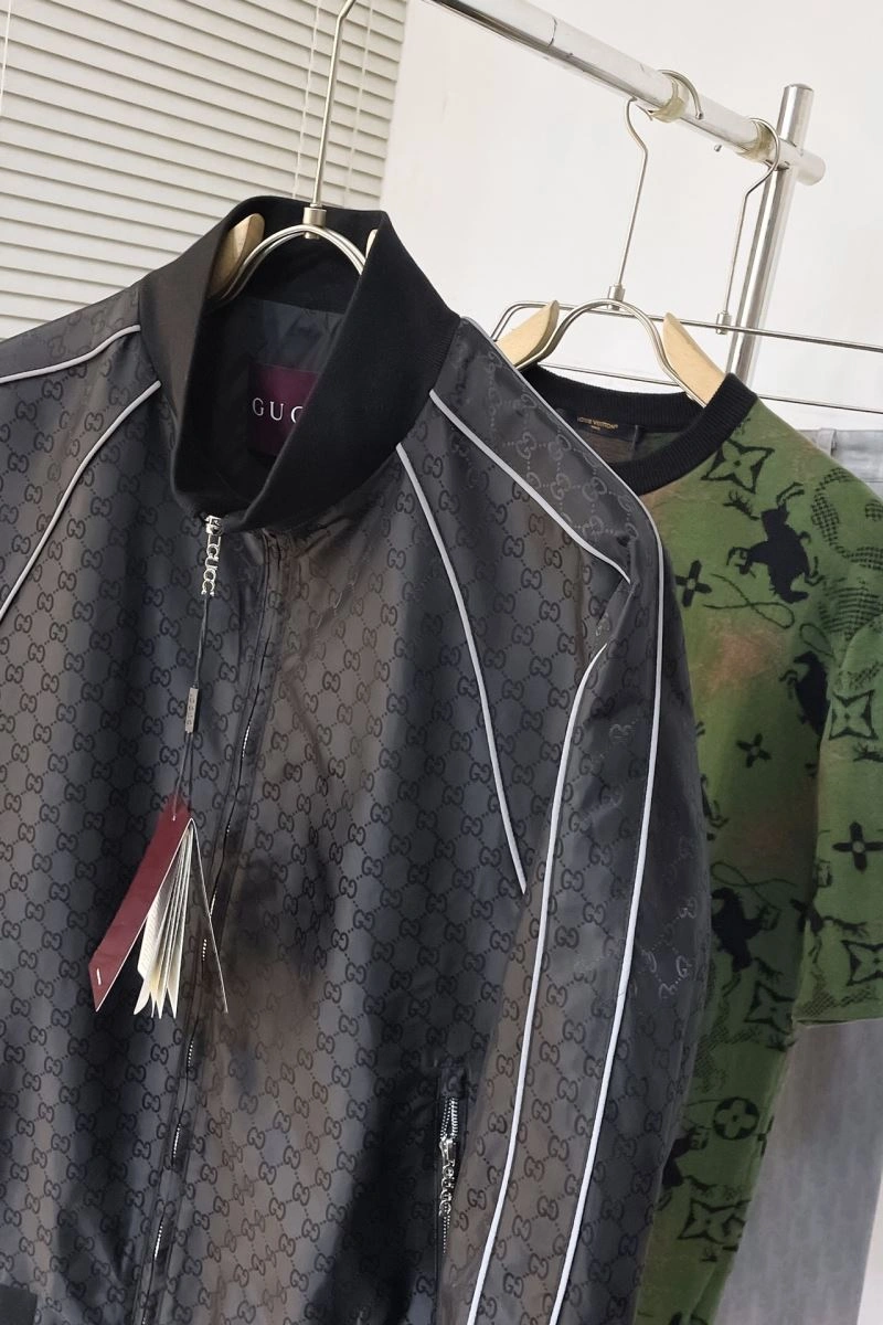 ZipUp Gucci Outwear 128871