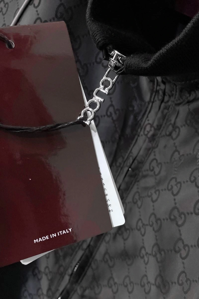 ZipUp Gucci Outwear 128871