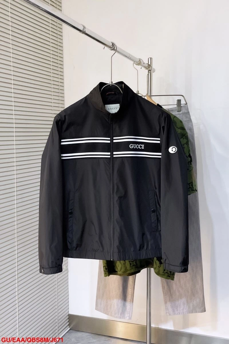 Lightweight Gucci Outwear 128876