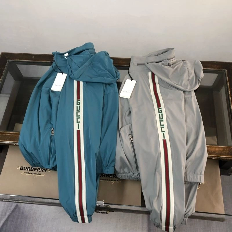 Breathable Gucci Outwear 128929
