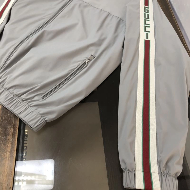 Breathable Gucci Outwear 128929