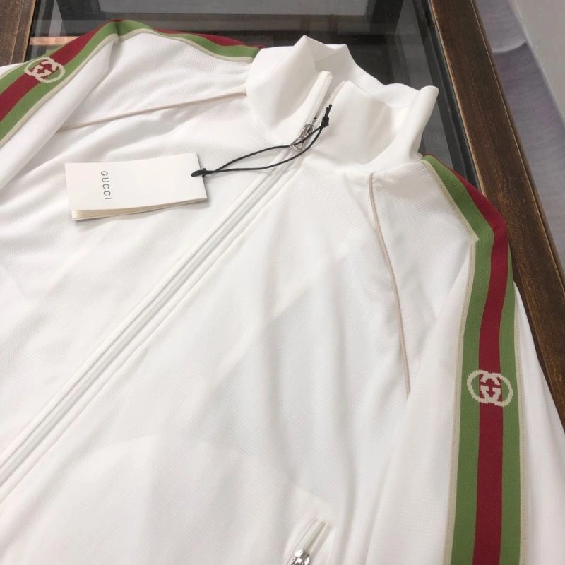 Supportive Gucci Outwear 128862