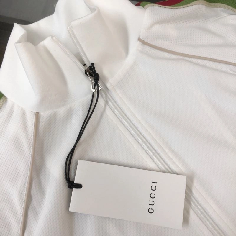 Supportive Gucci Outwear 128862