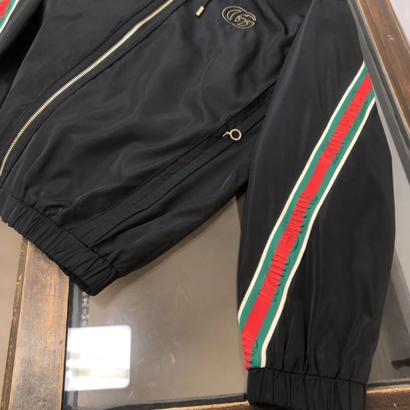 Sleek Gucci Outwear 128860