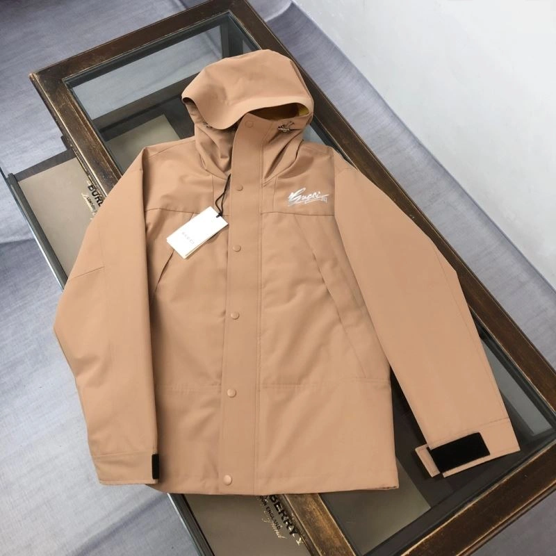 Comfortable Gucci Outwear 128852