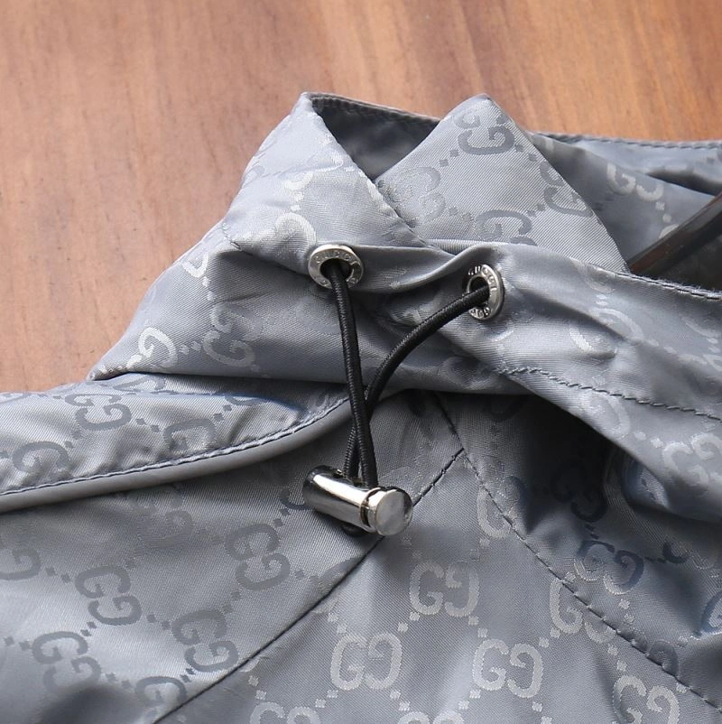 Breathable Gucci Outwear 128858