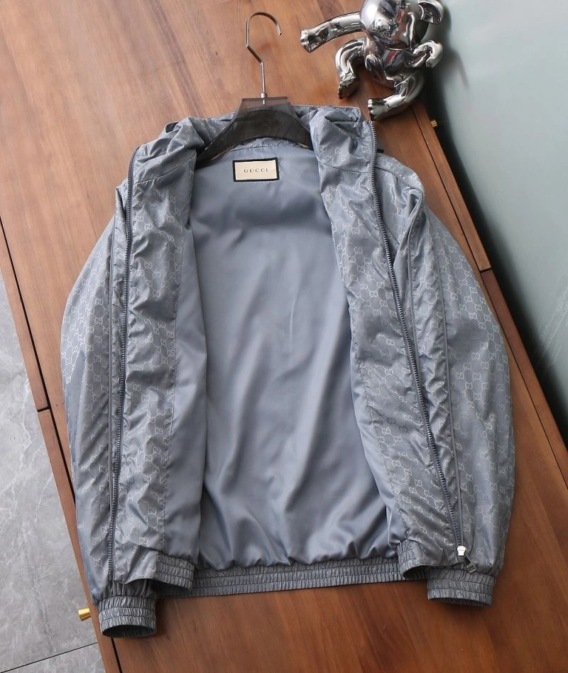 Breathable Gucci Outwear 128858