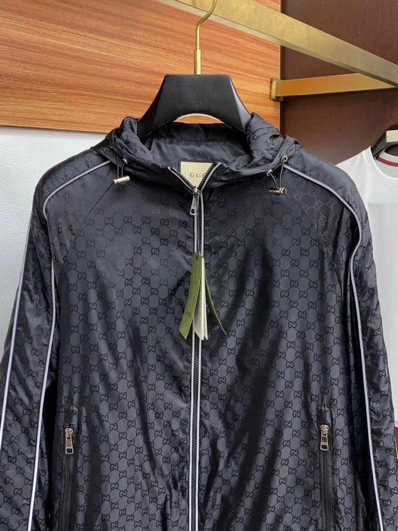 Supportive Gucci Outwear 128851