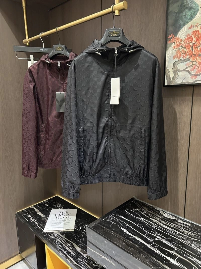 Gucci Outwear Sophisticated 128095
