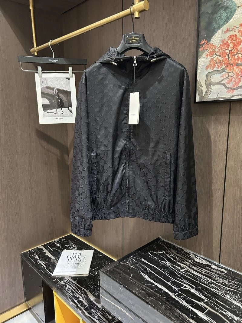 Gucci Outwear Sophisticated 128095