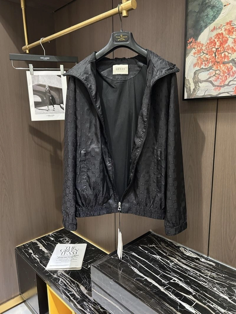 Gucci Outwear Sophisticated 128095