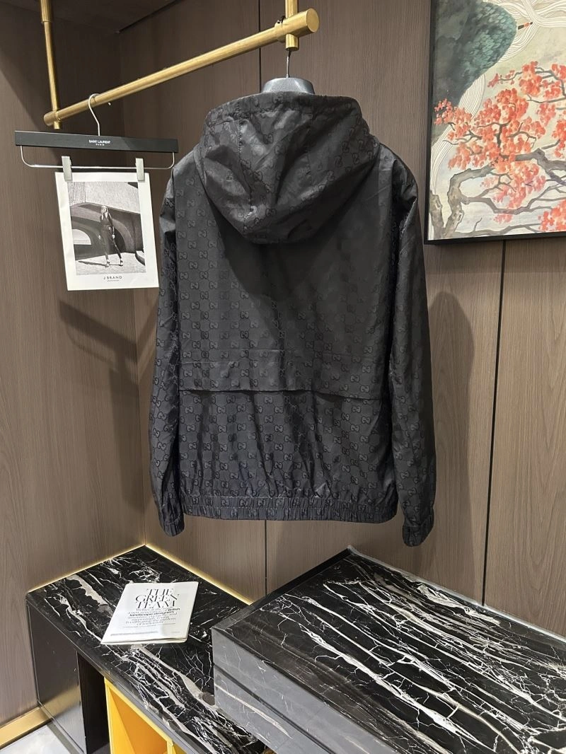 Gucci Outwear Sophisticated 128095