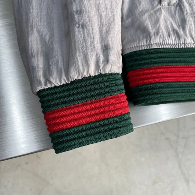 Comfortable Gucci Outwear 128110