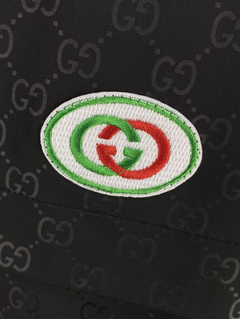 Functional Gucci Outwear 128114