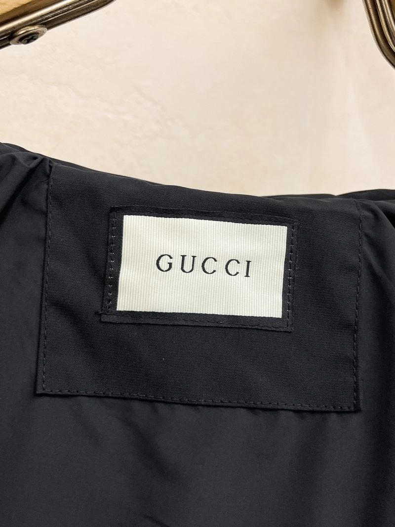 Durable Gucci Outwear 128085