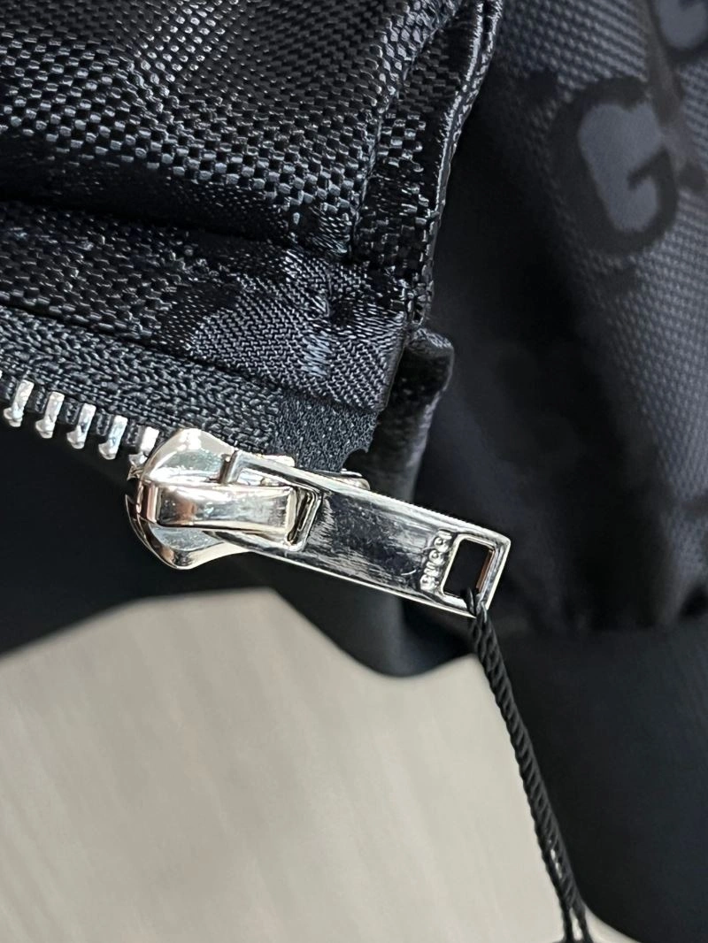 Comfortable Gucci Outwear 128080