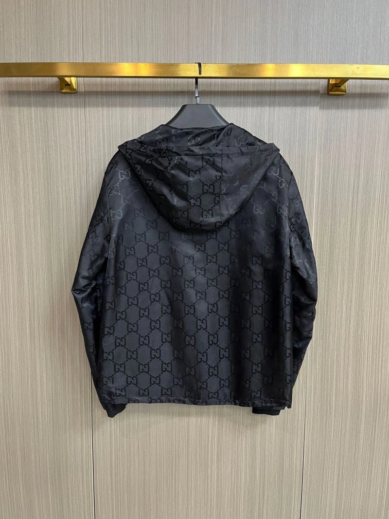 Breathable Gucci Outwear 128081